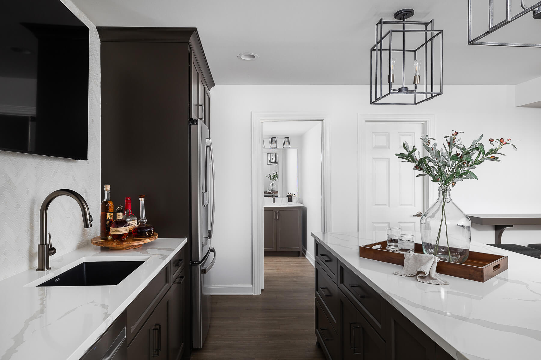 007 1499 Sable Wing Internet